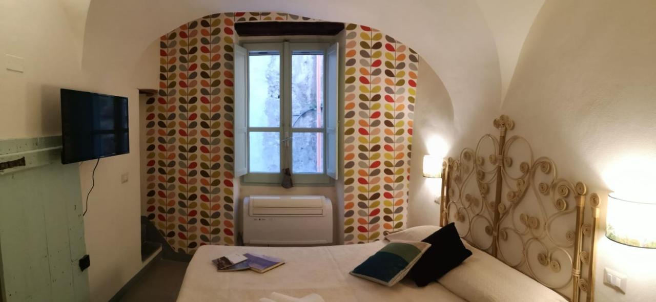 Casa Pagio Hotell Bosa Eksteriør bilde