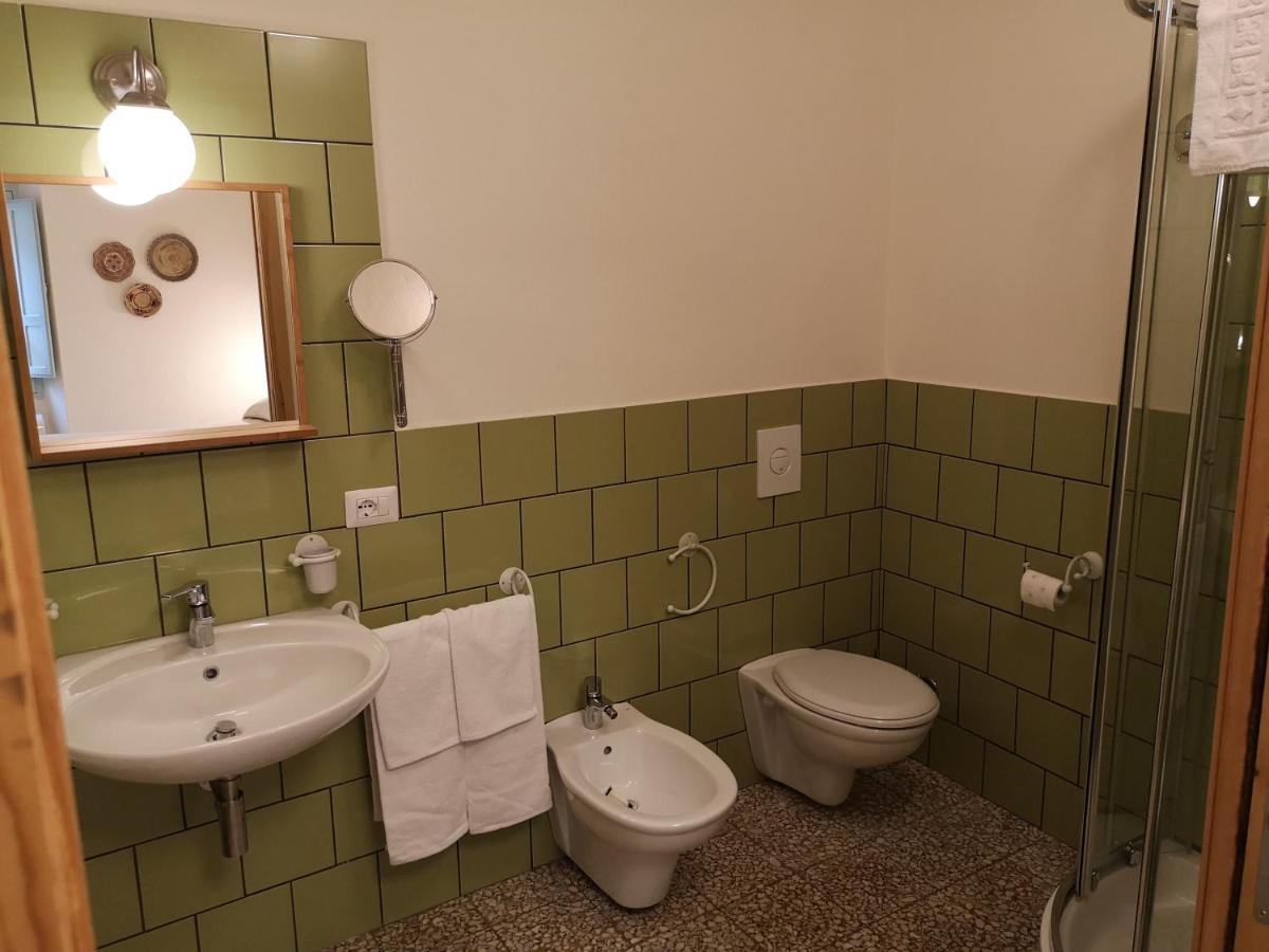 Casa Pagio Hotell Bosa Eksteriør bilde