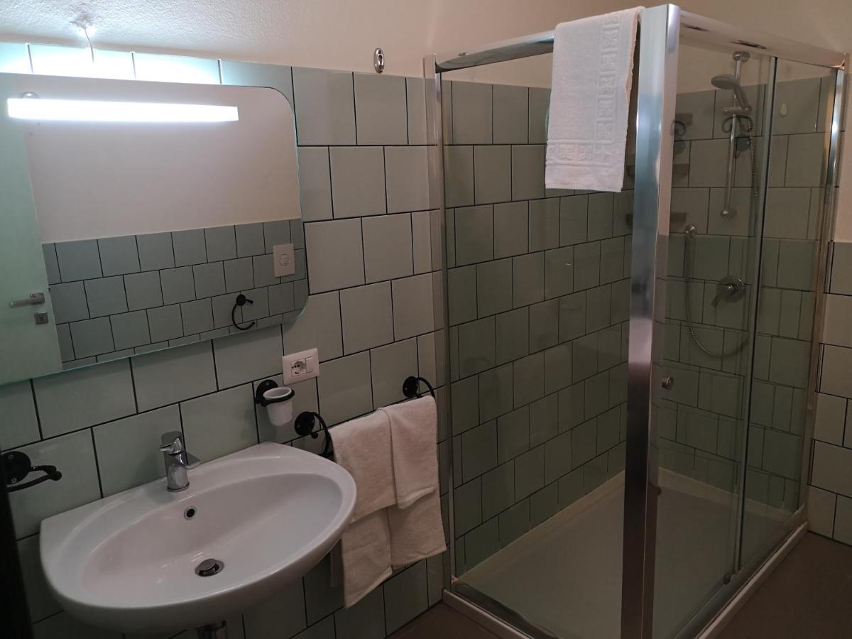 Casa Pagio Hotell Bosa Eksteriør bilde