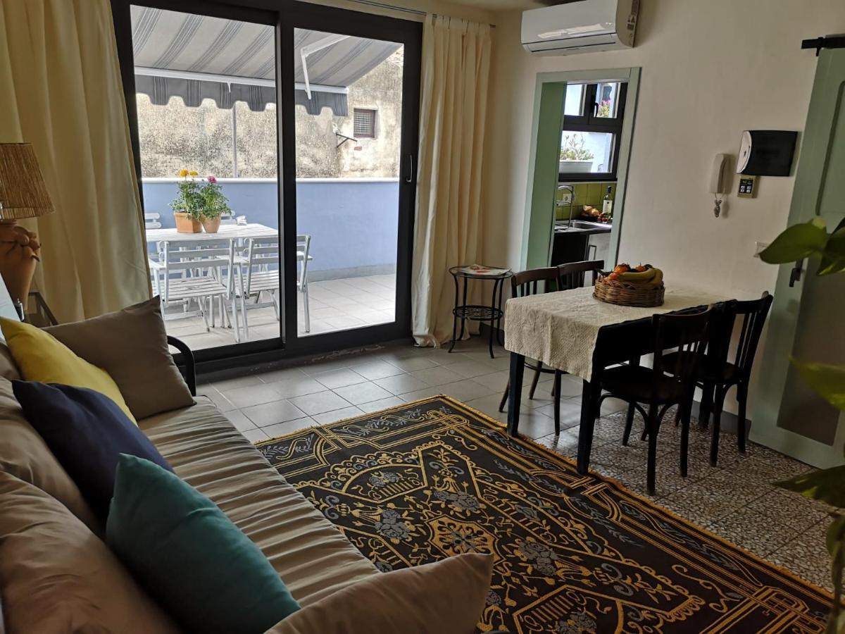 Casa Pagio Hotell Bosa Eksteriør bilde